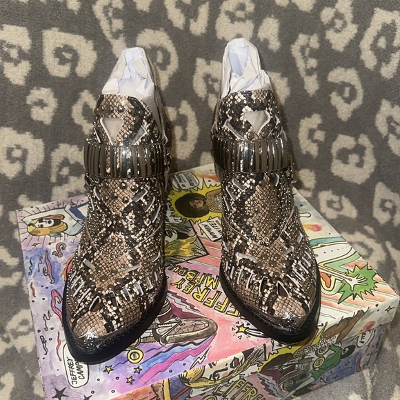 Jeffrey Campbell Calhoun Cutout Booties in Taupe Multi Snake New & Never Worn π - Picture 8 of 17